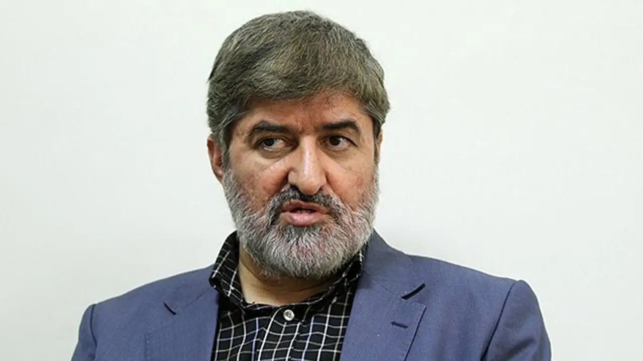 برخی از آزادی بیان در کشور می‌ترسند/ فضای دانشگاه در دولت روحانی از دولت قبل بدتر شده است