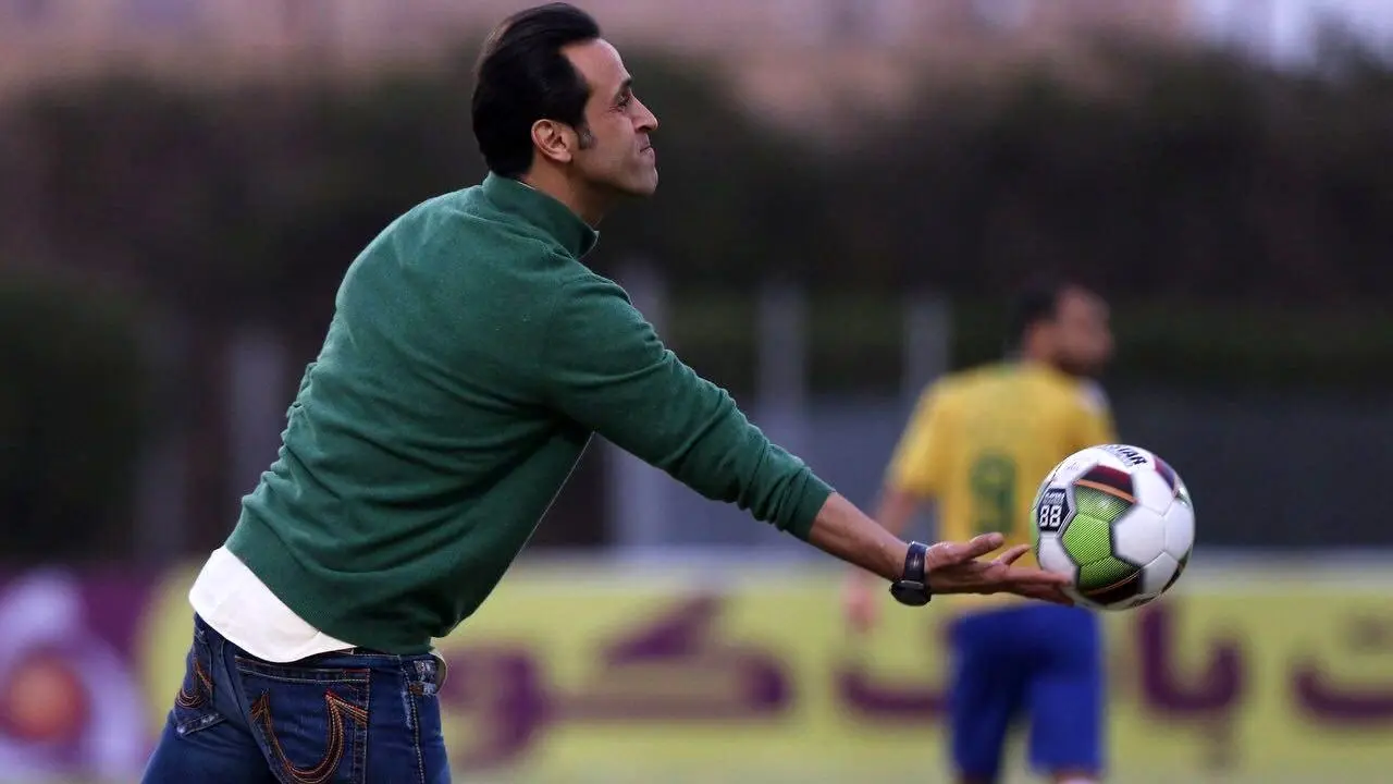 علی کریمی به دنبال جذب بازیکن جدید برای سپیدرود