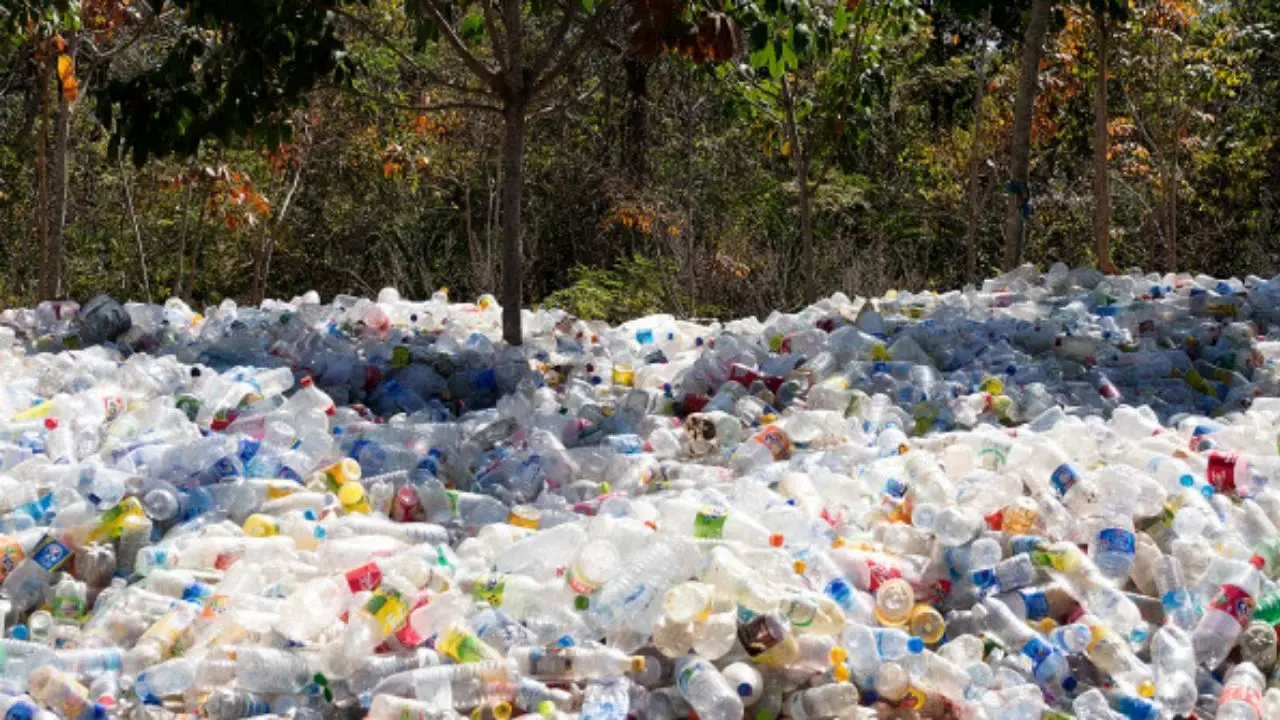 ایرانی‌ها سالانه چند هزار تن پلاستیک مصرف می‌کنند؟