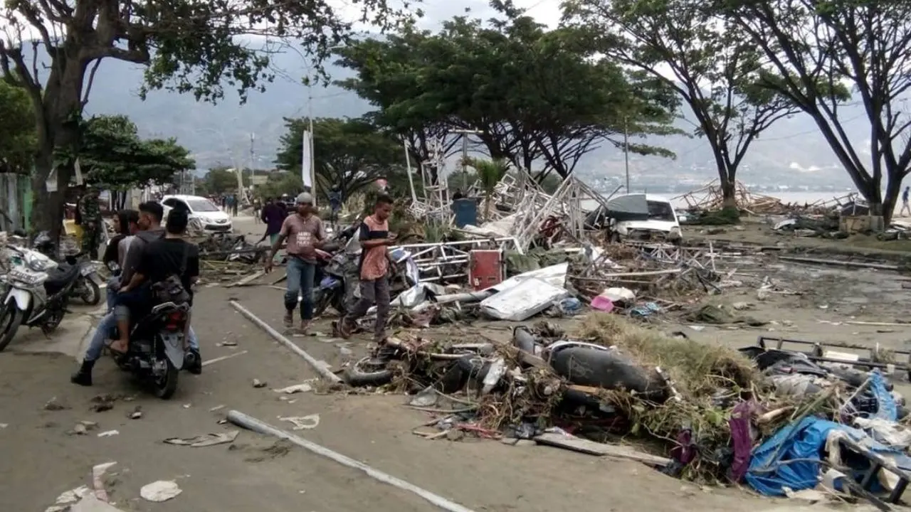 تلفات جدید قربانیان سونامی اندونزی؛ 168 کشته و 745 زخمی