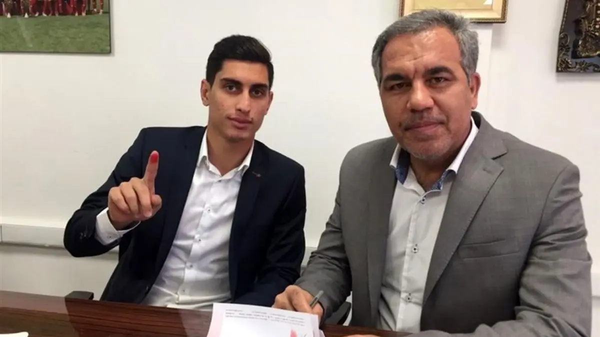 محمد نادری به پرسپولیس پیوست+ عکس