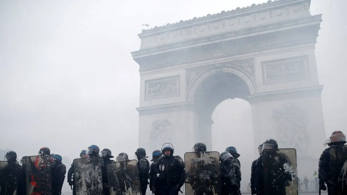 پلیس فرانسه برای سال نوی میلادی آماده‌باش گرفت