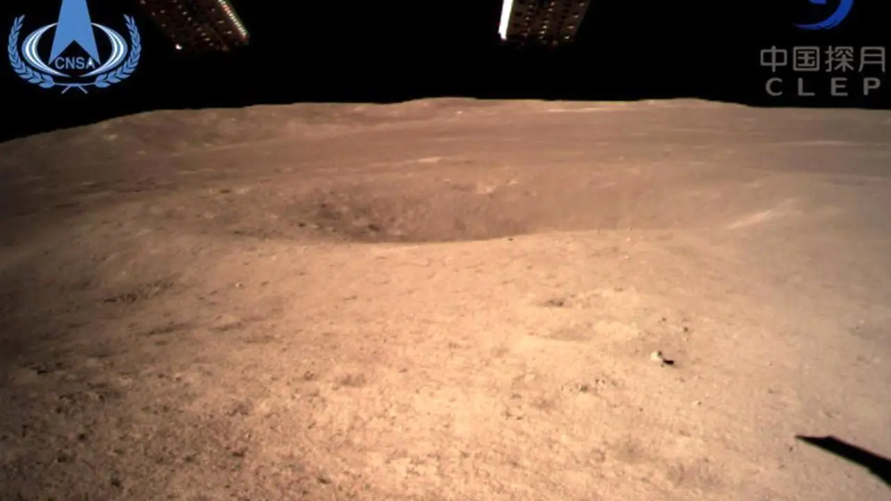 انتشار نخستین عکس از نیمه پنهان ماه