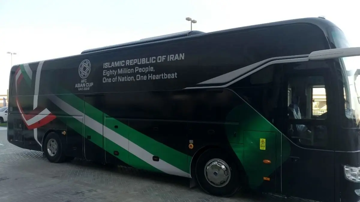 گاف اماراتی‌ها در رونمایی از اتوبوس تیم ملی فوتبال ایران! + عکس
