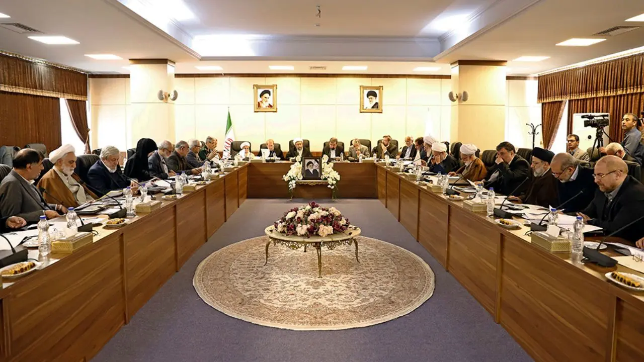 عدم حضور احمدی‌نژاد در جلسه مجمع تشخیص + عکس