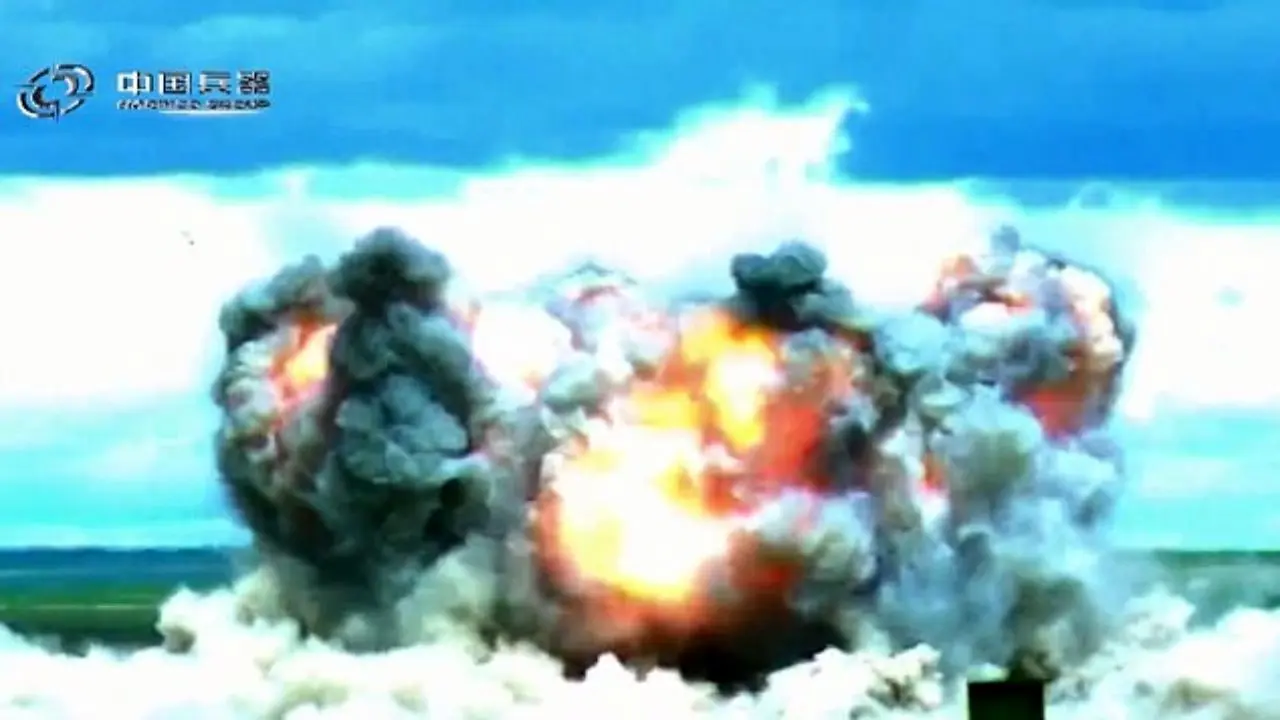 «بمب بزرگ» چینی‌ها در پاسخ به «مادر بمب‌ها»+ویدئو