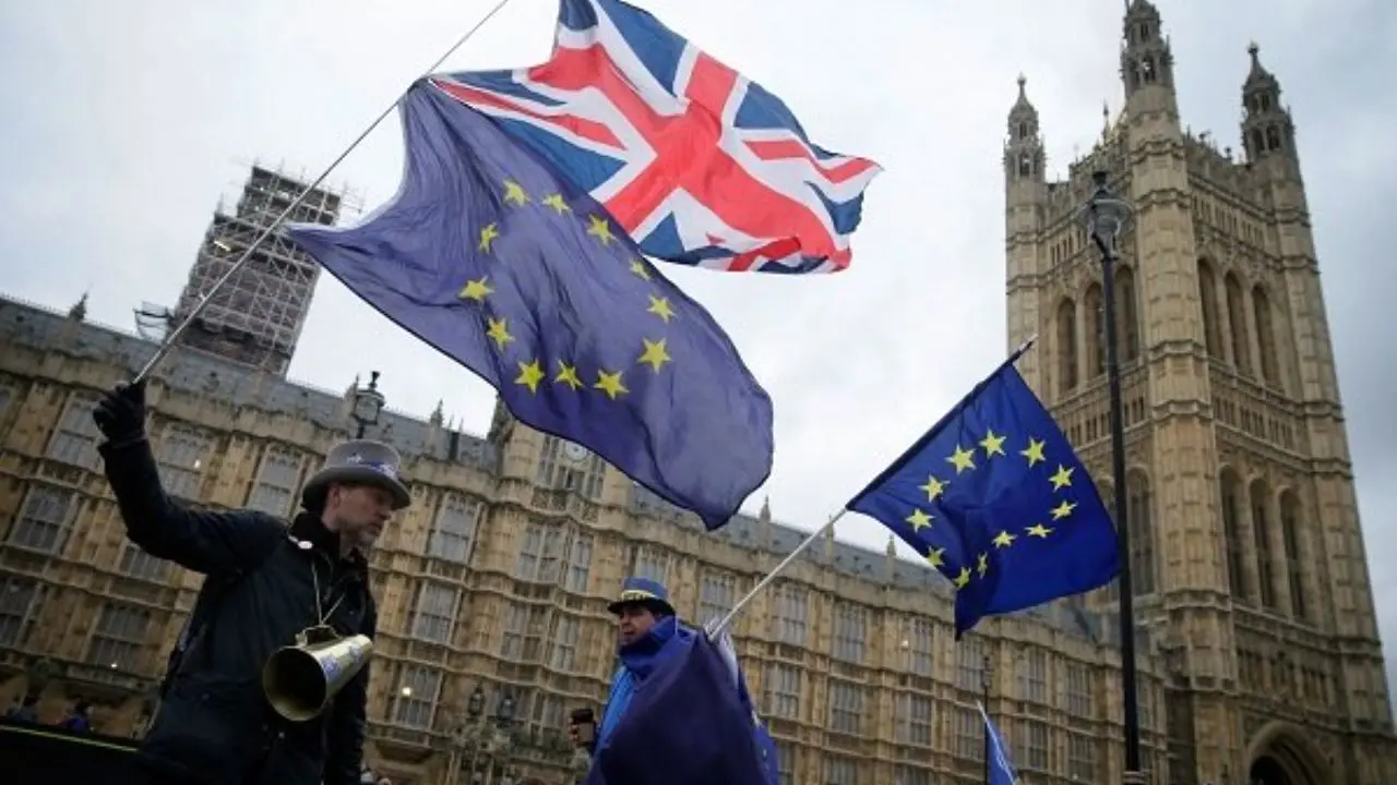 درخواست گذرنامه اتحادیه اروپا از سوی شهروندان انگلیسی افزایش یافت