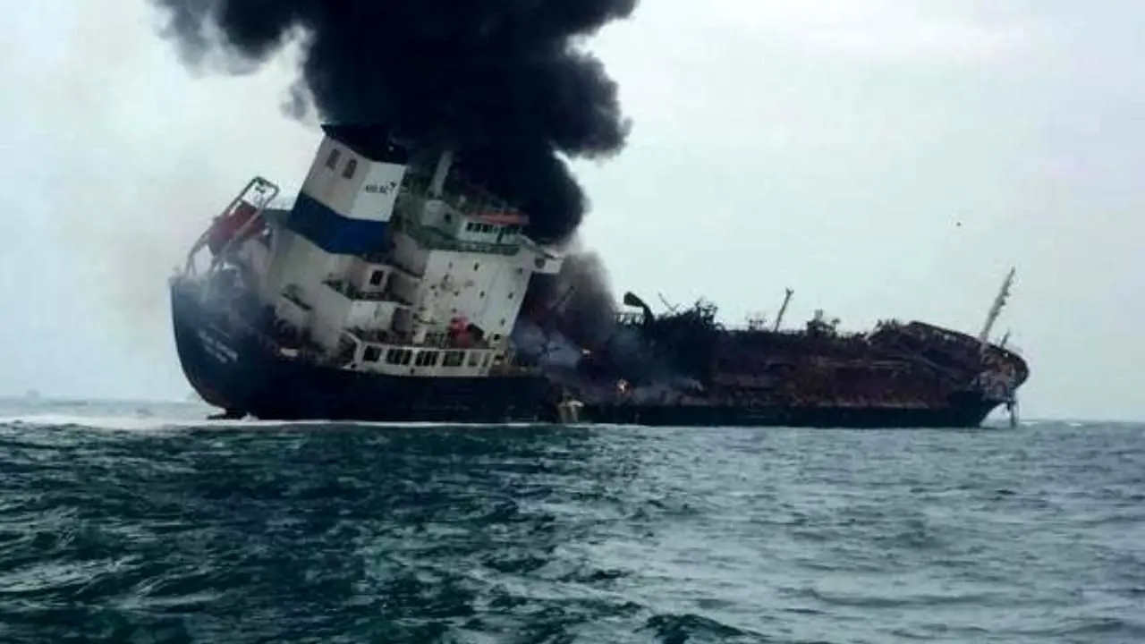 انفجار یک نفتکش در آب‌های هنگ‌‌کنگ
