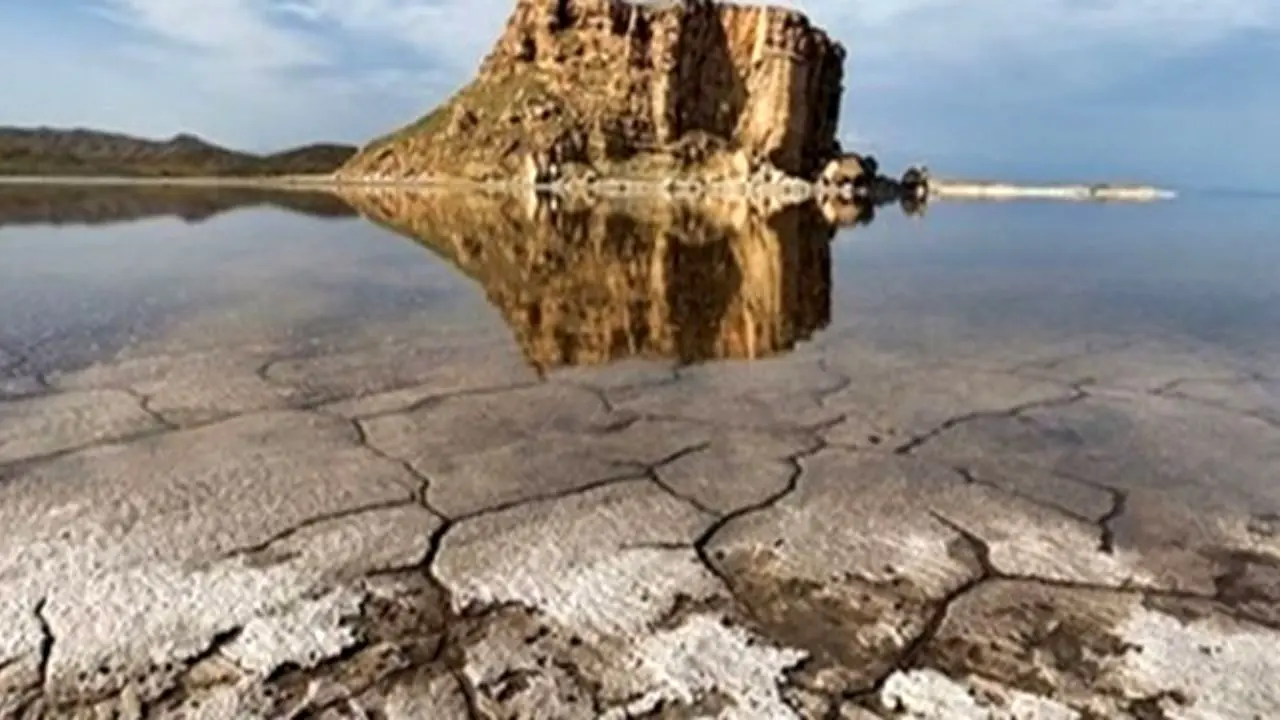 تراز دریاچه ارومیه 30 سانتیمتر افزایش یافت
