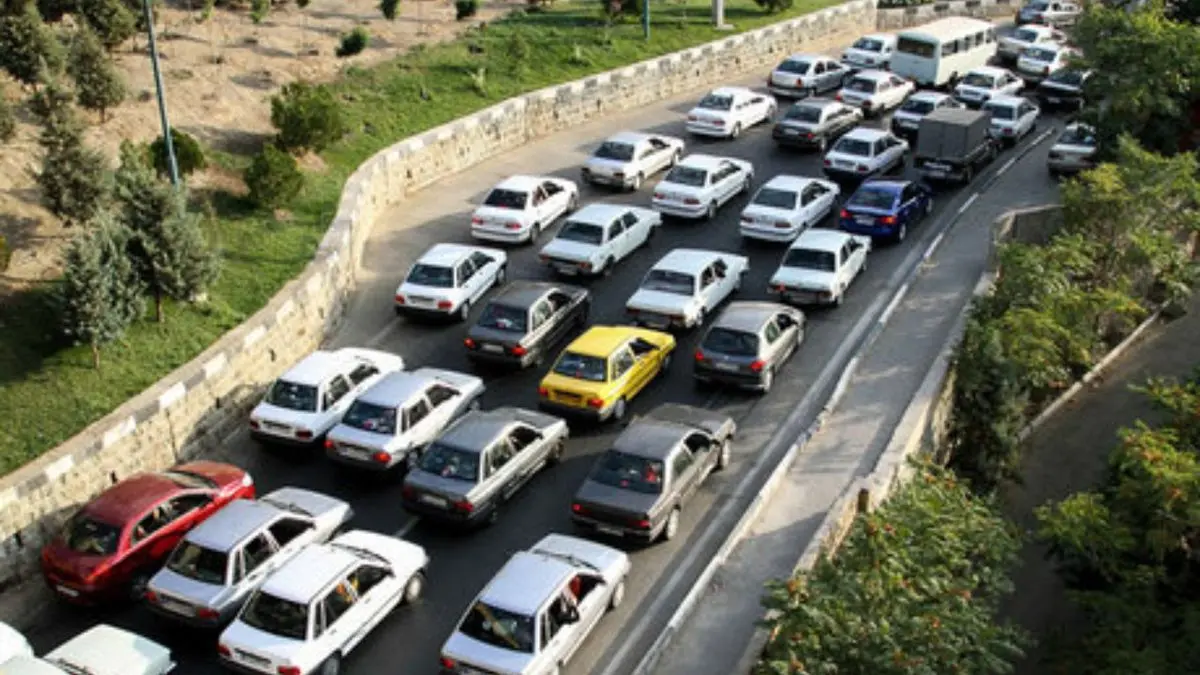 ترافیک سنگین در ورودی کلانشهرها