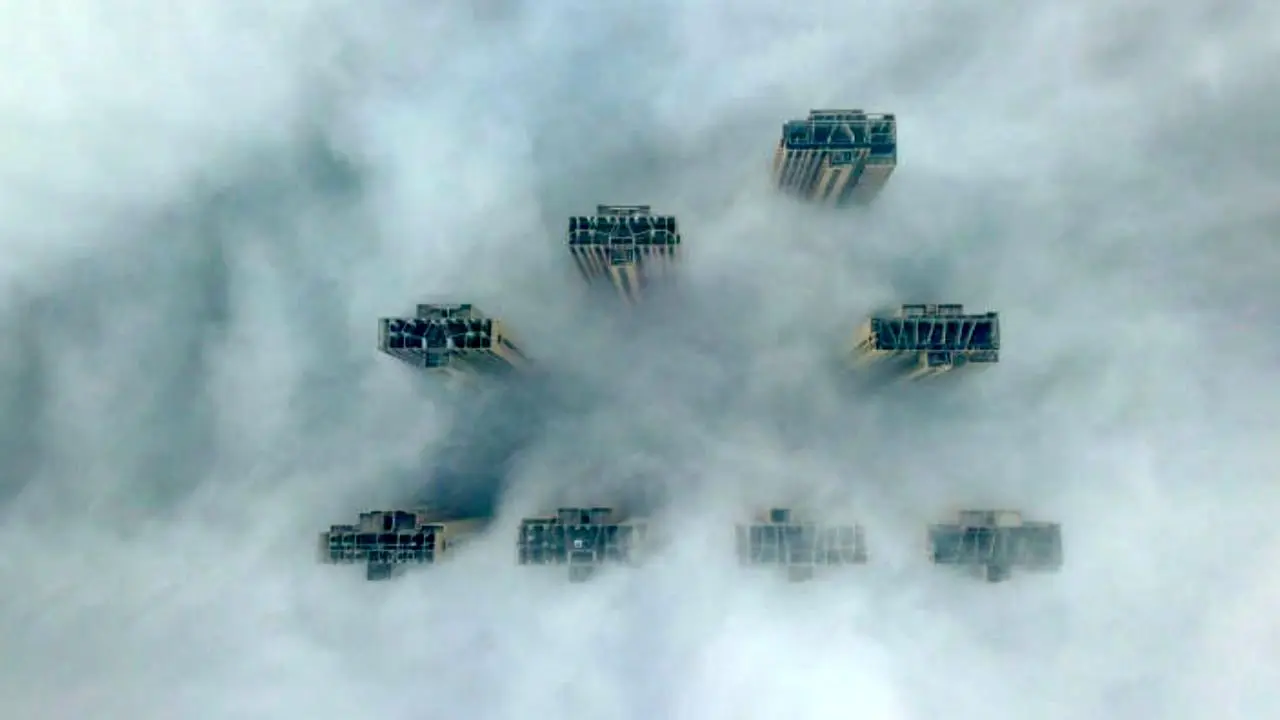 آسمان‌خراش‌های چین در هوای مه‌آلود + عکس