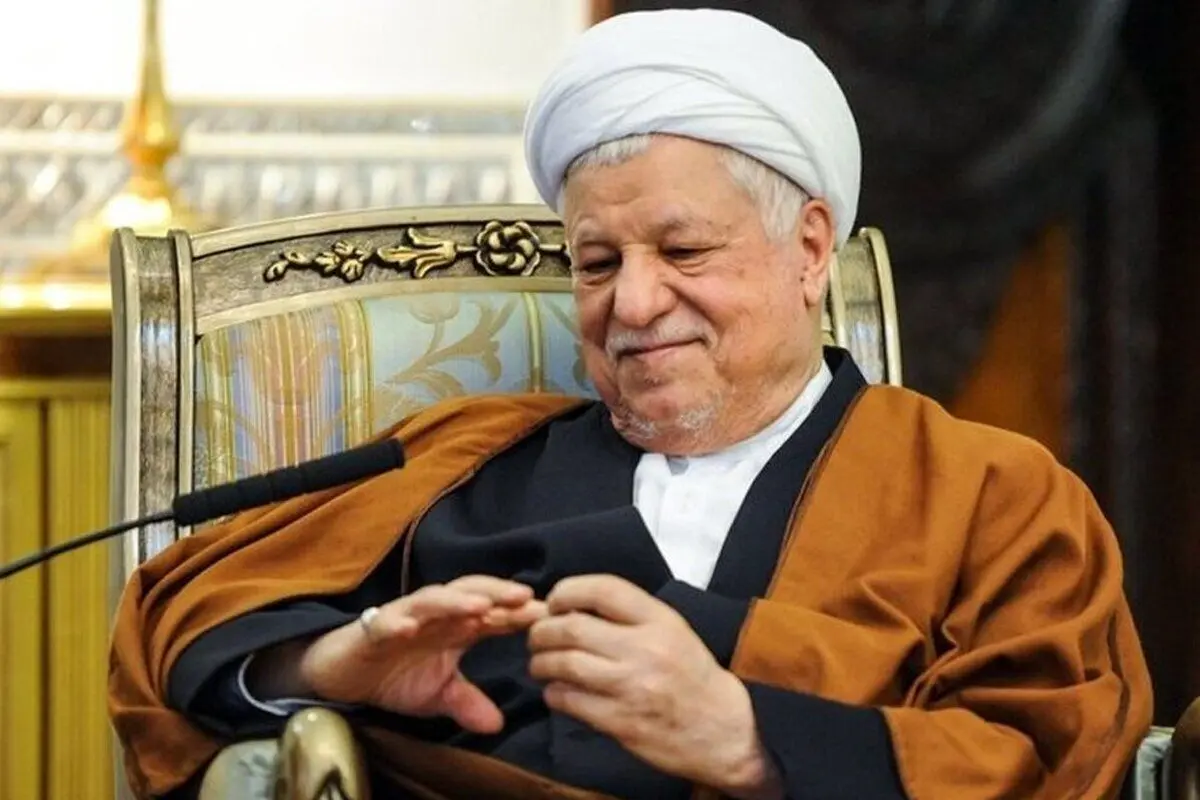 آیت‌الله هاشمی  رفسنجانی با لباسی اسپرت در ژاپن! + عکس