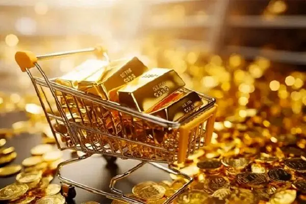 سقوط ۱۵ درصدی قیمت طلا پس از تنش‌های اخیر و اختلال در تنگه هرمز