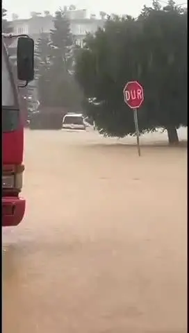 ببینید| سیل در آلانیای ترکیه