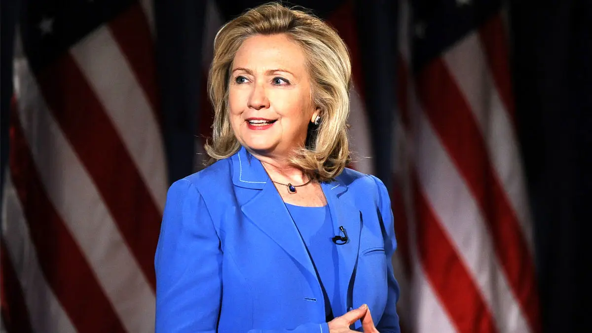 رابطه وسیع موسسه کلینتون و عربستان/ارتباط عمیق‌ میان هیلاری کلینتون و روسیه