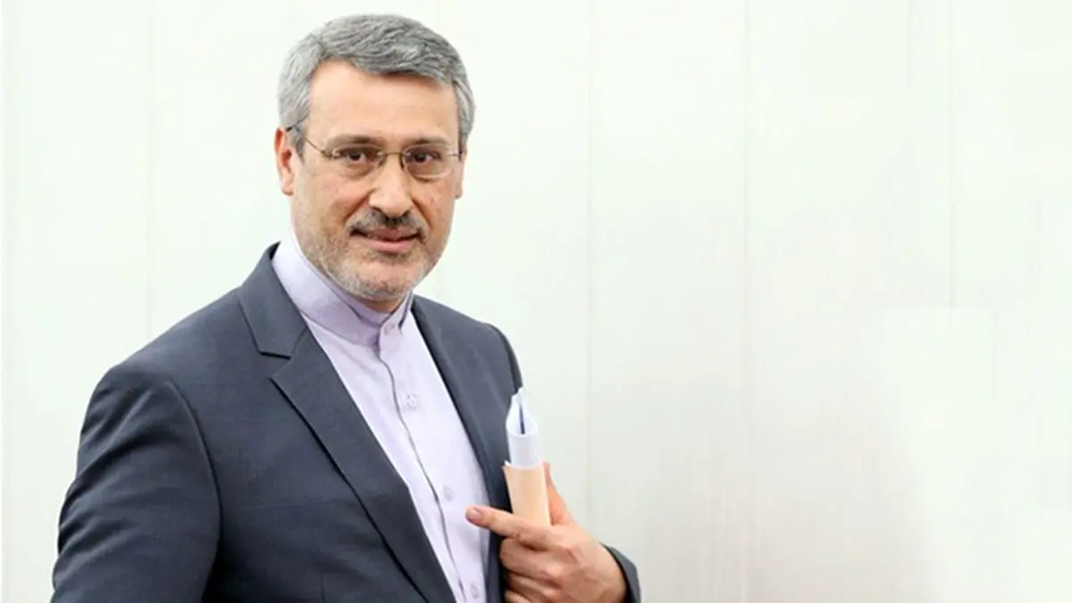 بازدید بعیدی‌نژاد از کنسولگری ایران در لندن