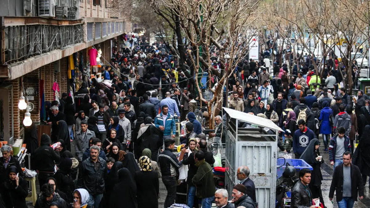 سالانه 200 هزارنفر به جمعیت تهران اضافه می‌شود/خیابان‌ها ظرفیت افزایش جمعیت ندارند