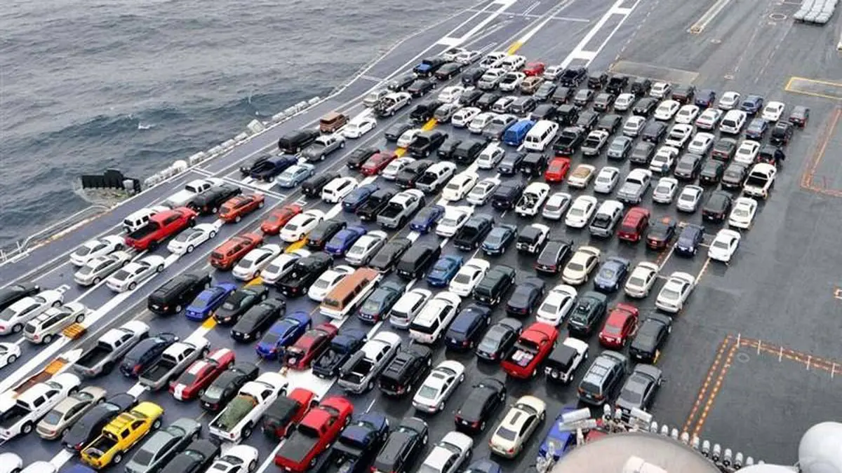تعداد خودروهای متوقف در گمرک از ۱۰هزار دستگاه گذشت/تداوم بلاتکلیفی واردات