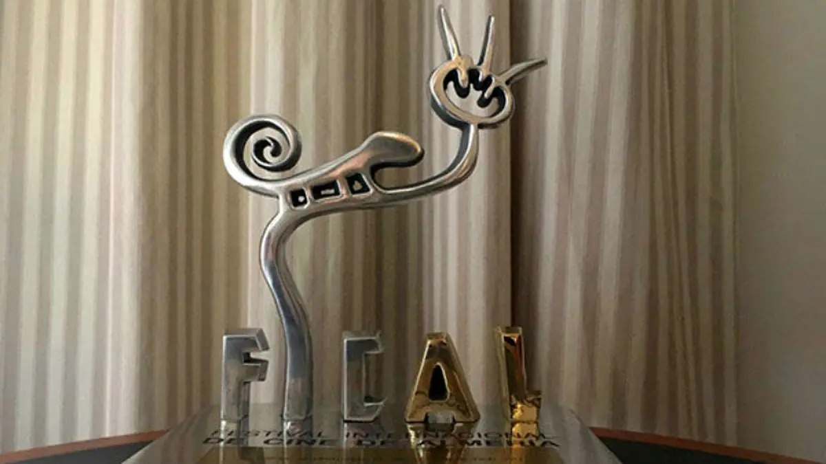 جایزه بهترین فیلمنامه جشنواره آلمریا برای «روتوش»