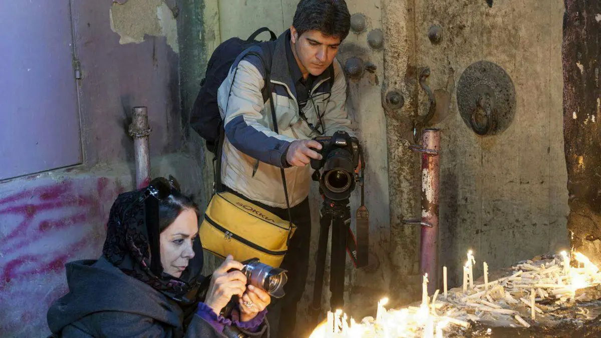 مستند «دیدن و بودن» ادای دین به جامعه عکاسی ایران است/ ظرفیت‌ها برای نمایش آثار مستند خیلی محدود است/ عمده‌ترین مسئله فیلم‌های مستند بحث مالی است