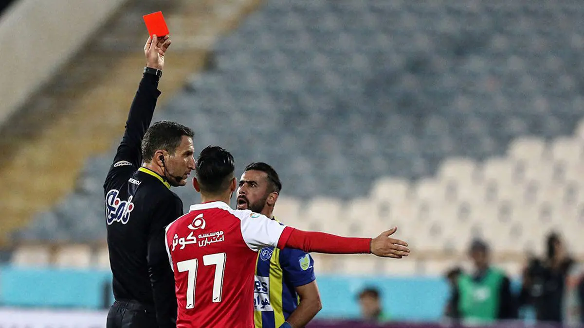 حسین عسگری: اخراج بازیکن گسترش صحیح نبود