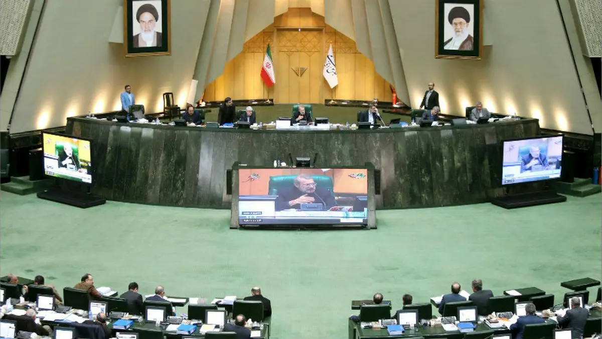 تقدیر ۲۲۰ نماینده مجلس از «حضور تماشایی» ملت ایران در راهپیمایی ۲۲ بهمن