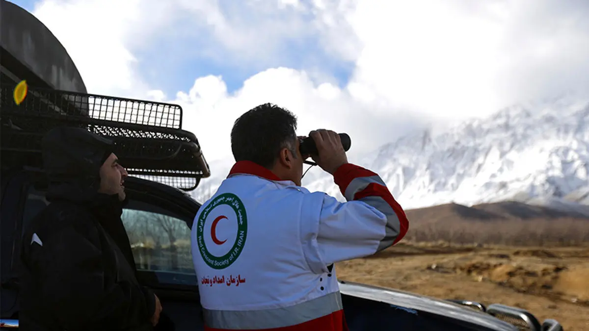 شهربانو منصوریان در تیم امداد‌و‌نجات در کوهپایه‌های دنا+ عکس