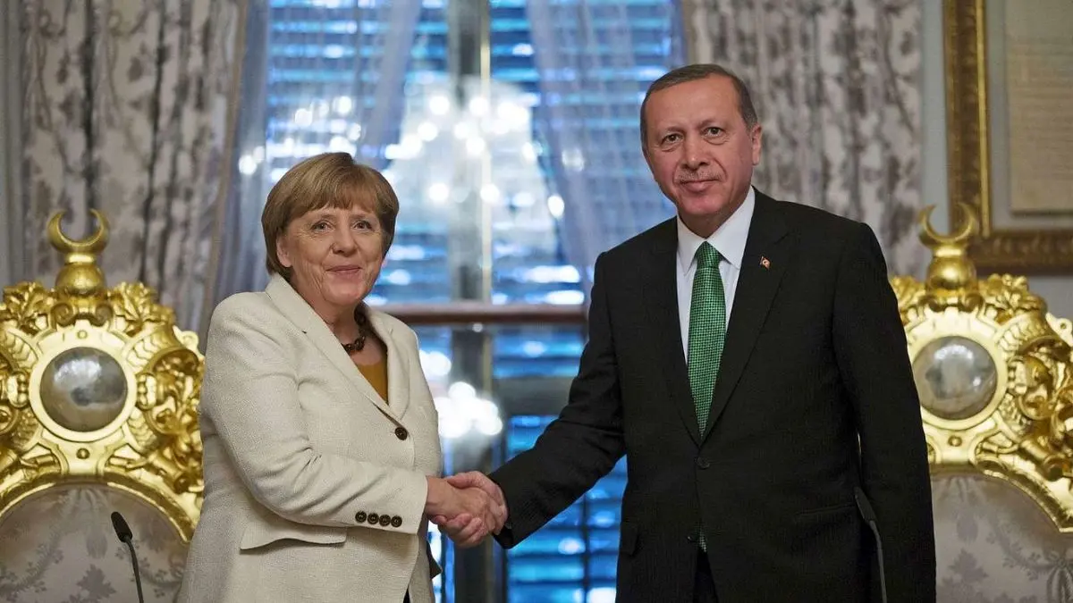 مرکل در بین ترک‌های آلمان از اردوغان محبوب‌تر است