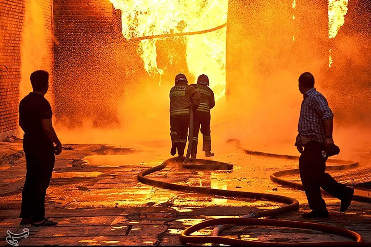 آتش سوزی کارخانه اکریلتاب -بهشهر