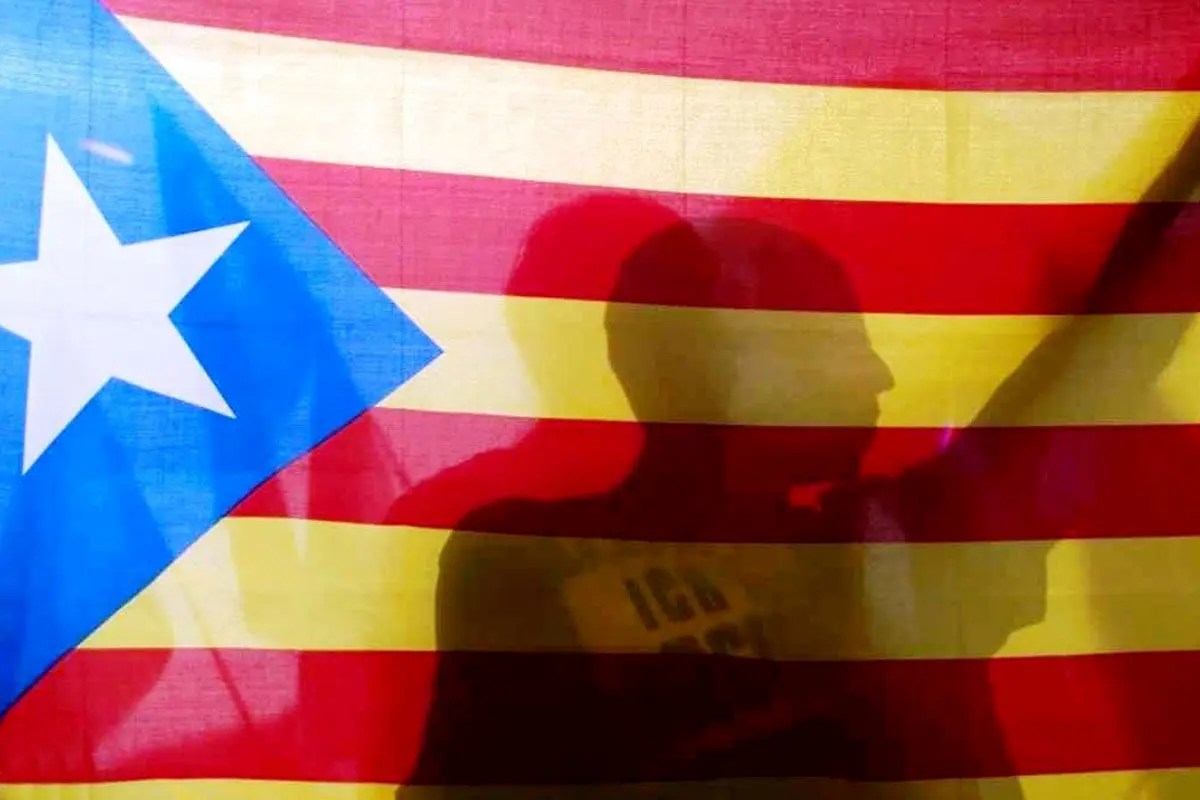 راهپیمایی عظیم در اسپانیا برای آزادی رهبران جدایی‌طلب کاتالونیا