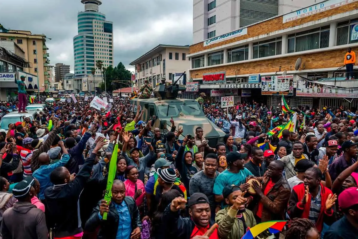 خوشحالی مردم زیمبابوه از برکناری موگابه