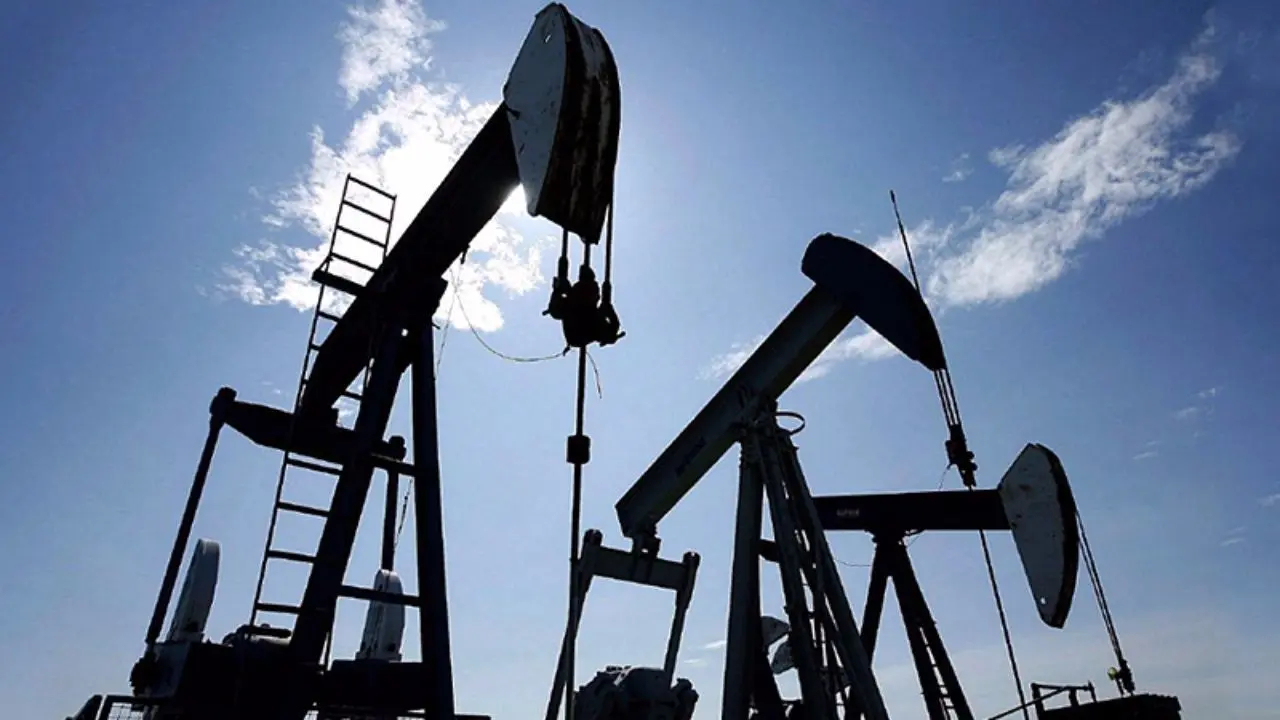 افت قیمت نفت در واکنش به رشد صادرات آمریکا