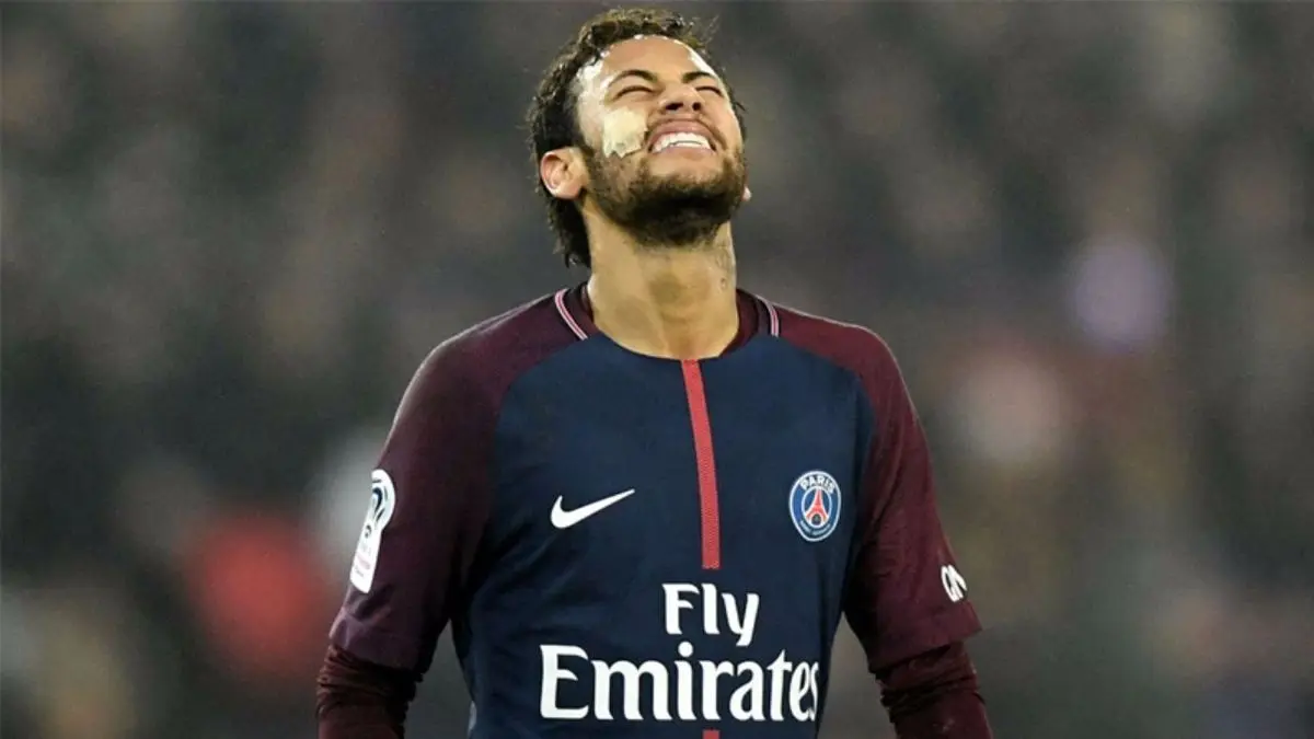 نیمار، بیمار است