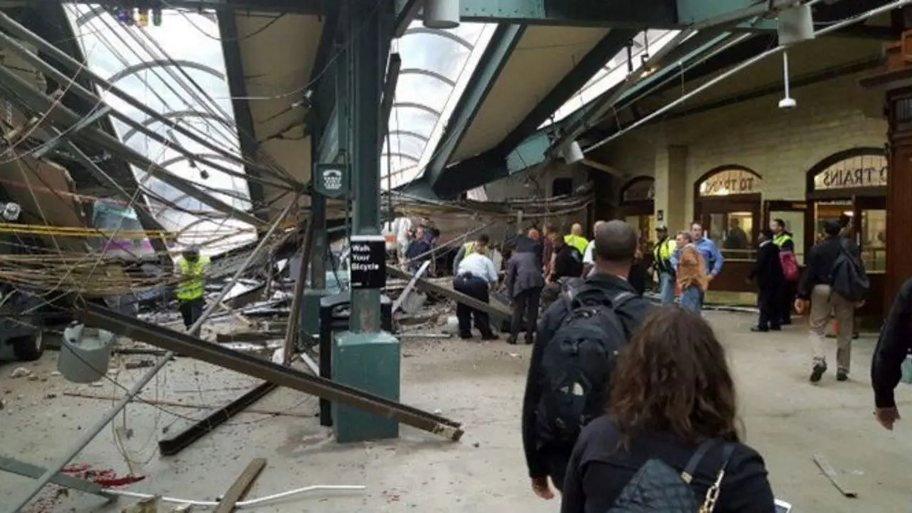 برخورد دو قطار در آلمان با بیش از 40 زخمی