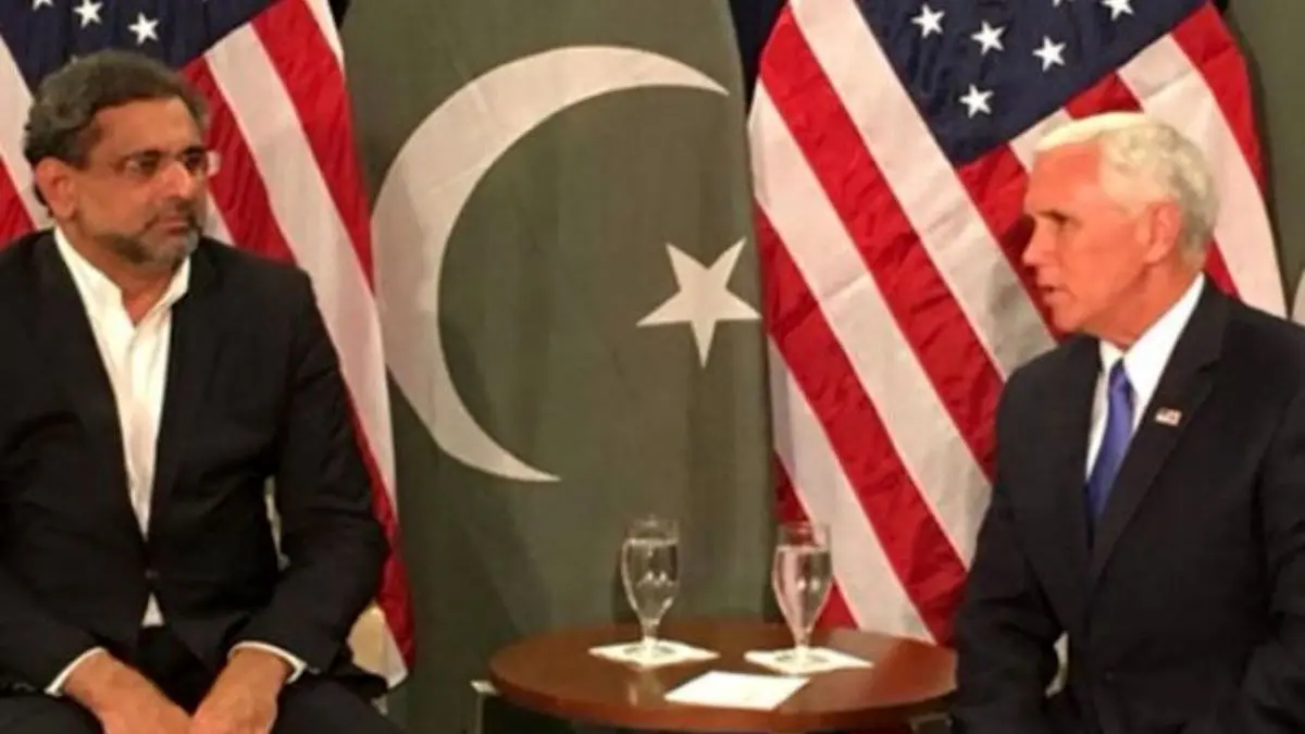 مایک پنس و نخست‌وزیر پاکستان دیدار کردند