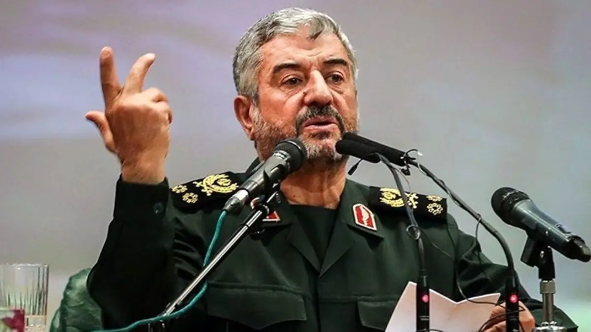 غلبه انقلاب اسلامی بر مسائل دفاعی و امنیتی زبانزد دوست و دشمن است