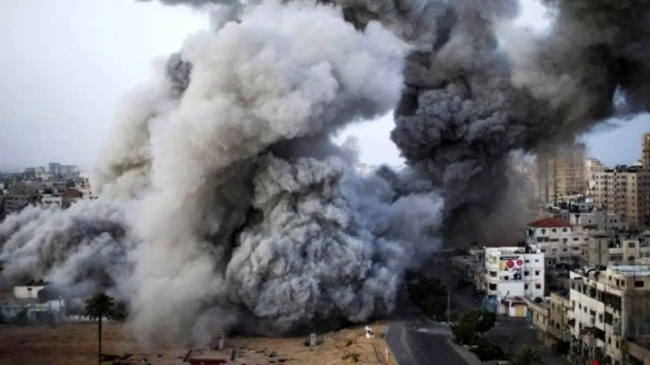 مناطق مختلف نوار غزه بمباران شد