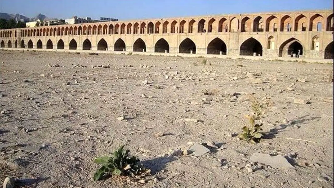 آب شرب 5 میلیون اصفهانی در مرداد تمام می‌شود