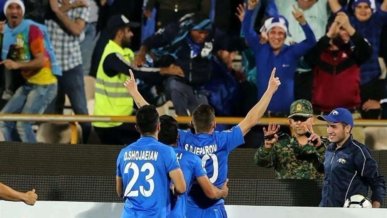 هافبک استقلال به پیشنهاد سپاهانی‌ها واکنش نشان داد