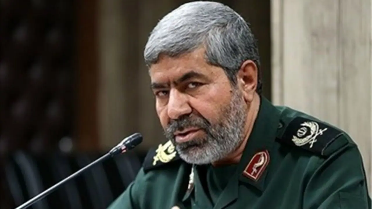 قدرتی توان حمله به ایران را ندارد/ ایجاد امنیت و رفاه مردم، وظیفه ذاتی سپاه است