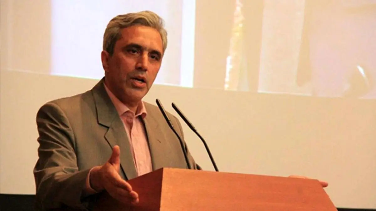میرمحمد صادقی: قانون آزمایشی ثبات ندارد/ مجلس در امر قانونگذاری موفق نبوده است