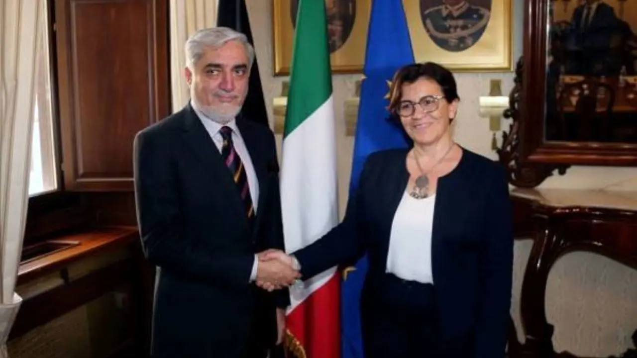 «عبدالله عبدالله» با وزیر دفاع ایتالیا دیدار کرد