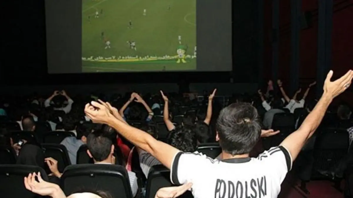 نمایش فوتبال در سینما به ضرر صاحبان آثار است