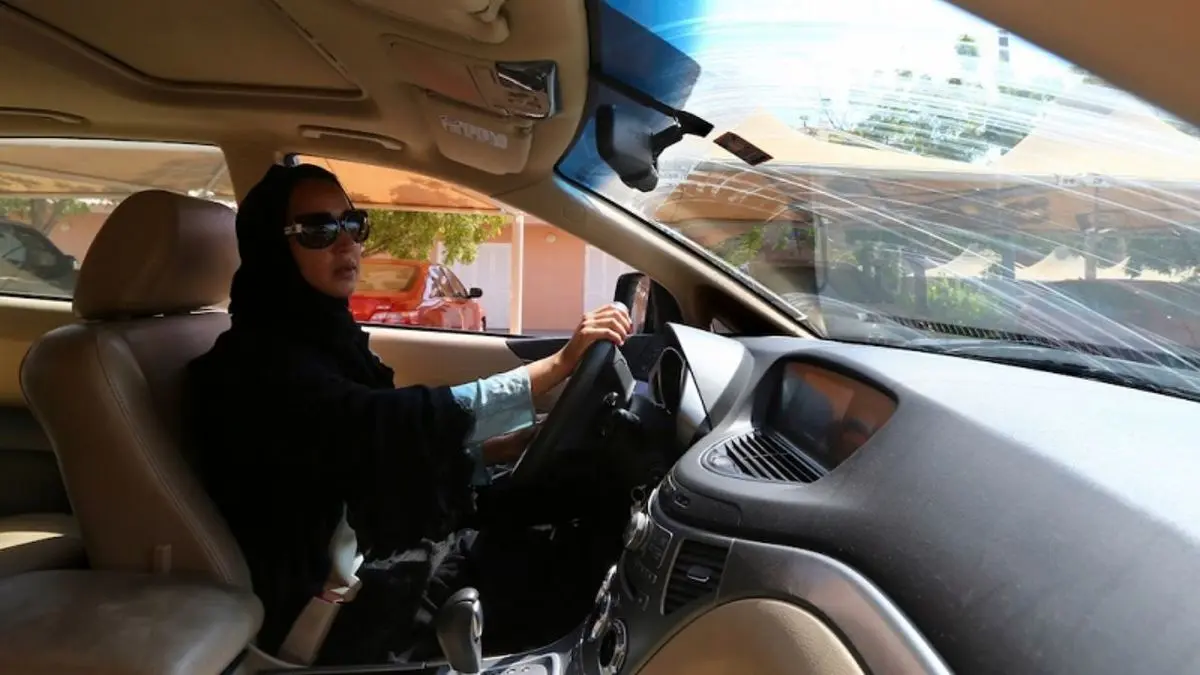 چرا عربستان تصمیم گرفت ممنوعیت رانندگی زنان را لغو کند؟