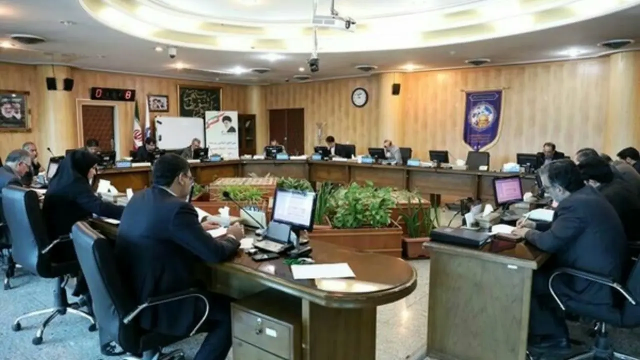 تصویب حمایت شهرداری کرج از دبیرخانه کلانشهرها/ چاره‌اندیشی برای پرداخت تسهیلات بانک شهر