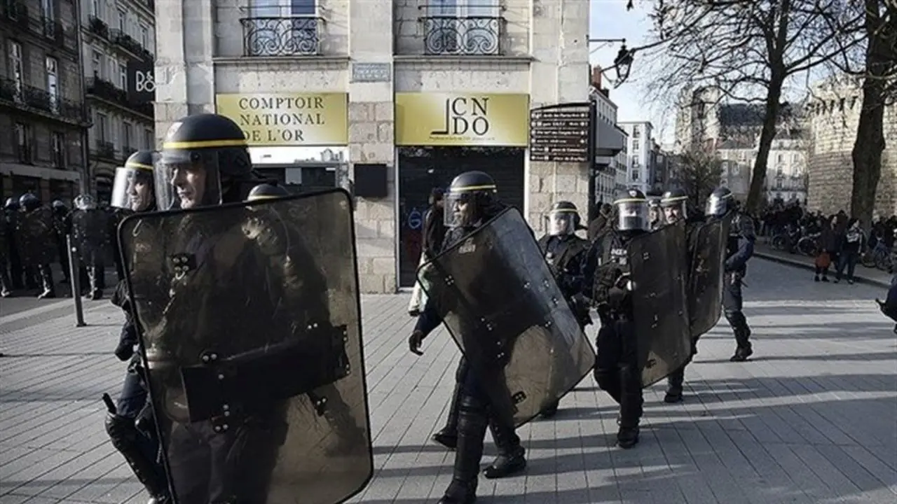 10 مظنون راست افراطی در فرانسه دستگیر شدند