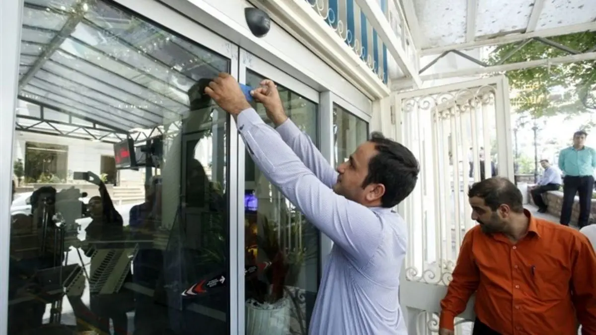 ساماندهی 135 هزار واحد صنفی فاقد پروانه در استان تهران