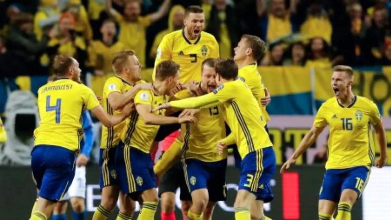 صدرنشینی سوئد با پیروزی پُرگل مقابل مکزیک