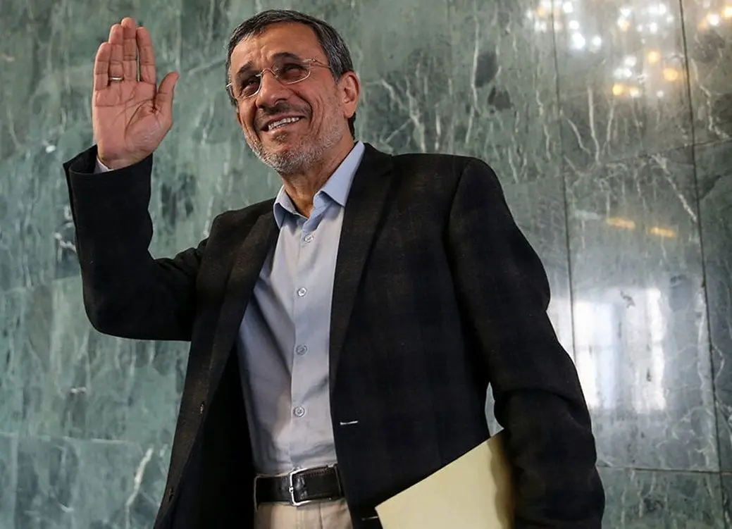 اولین تصاویر از آخرین لحظات حضور محمود احمدی‌نژاد در تهران قبل از خروج از کشور