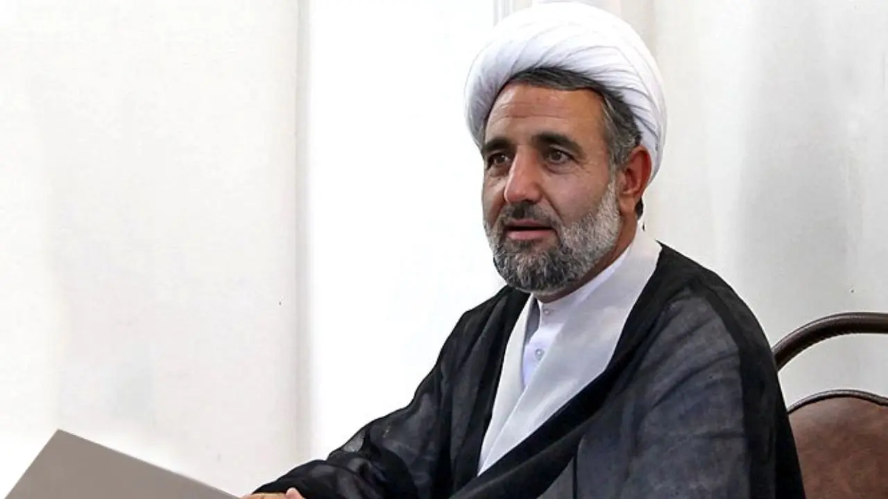 دعوای اصول‌گرا و اصلاح‌طلب حرف مفت است/ فرقی بین احمدی‌نژاد و خاتمی و روحانی نیست
